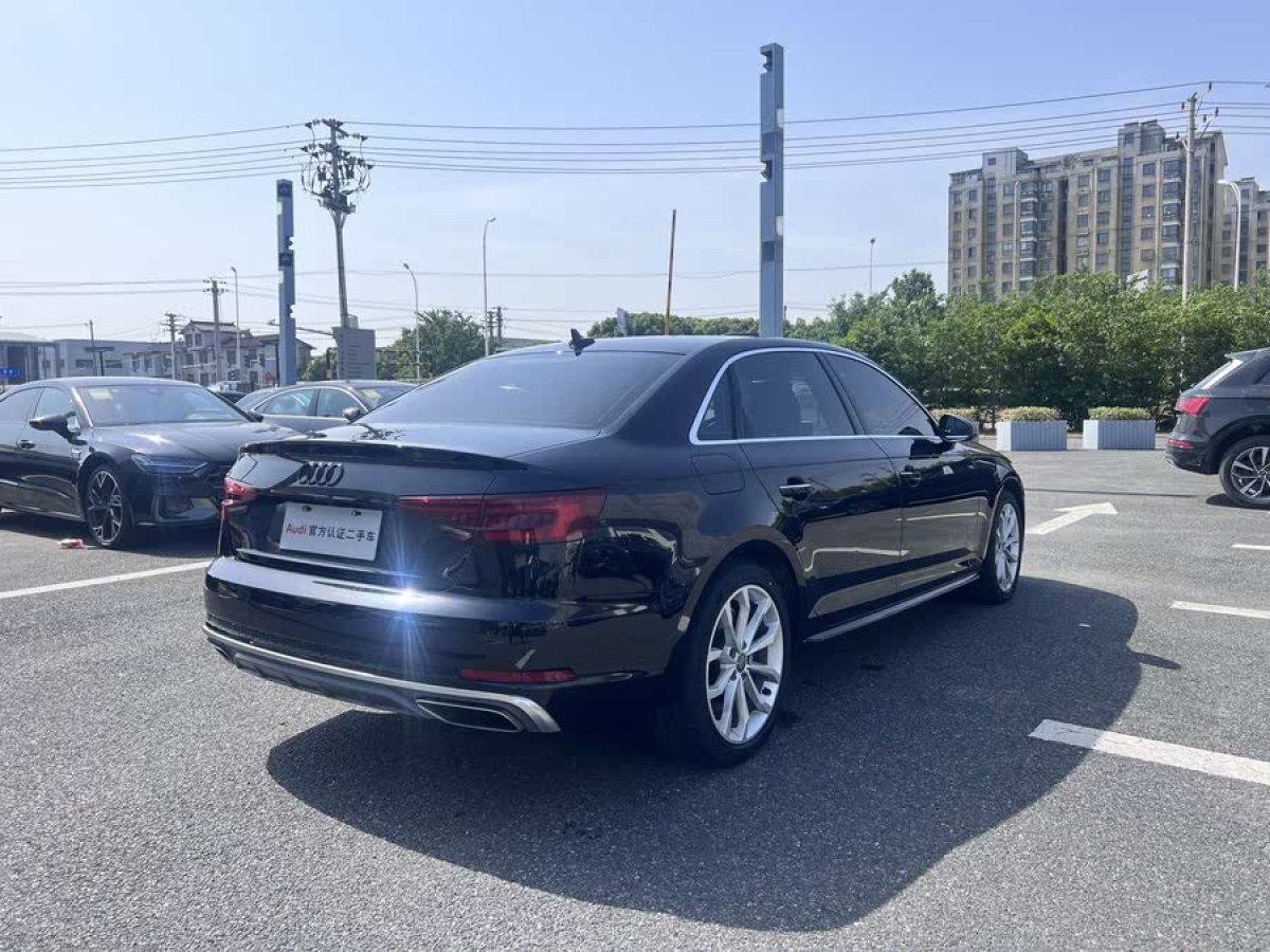 奧迪 奧迪A4L  2019款 40 TFSI 時(shí)尚型 國(guó)VI圖片