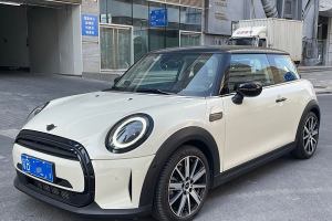 MINI MINI 改款 1.5T COOPER 藝術(shù)家