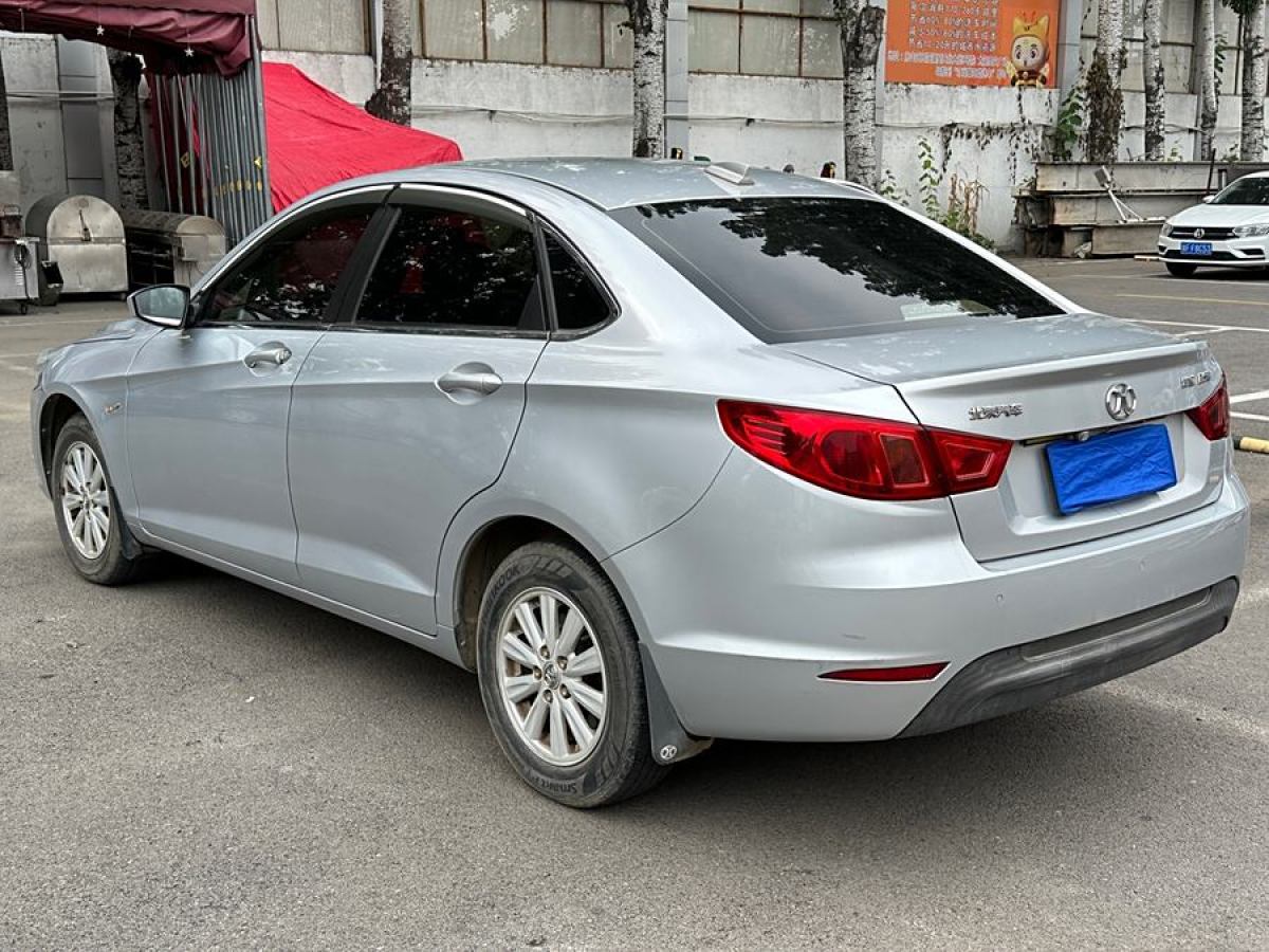 2015年7月北汽紳寶 D50  2014款 1.5L 手動(dòng)標(biāo)準(zhǔn)版