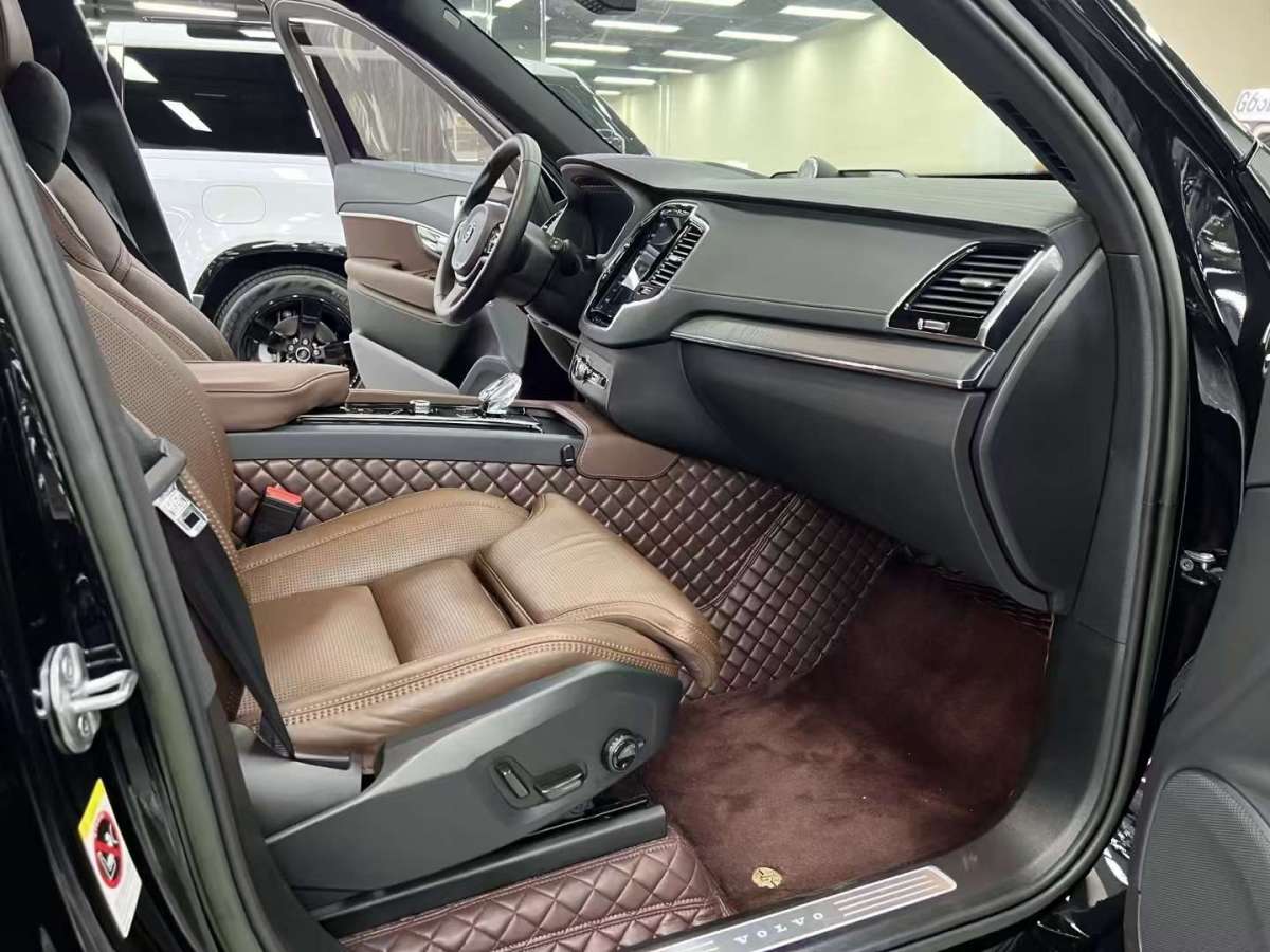 沃爾沃 XC90  2023款 B6 智雅豪華版 7座圖片