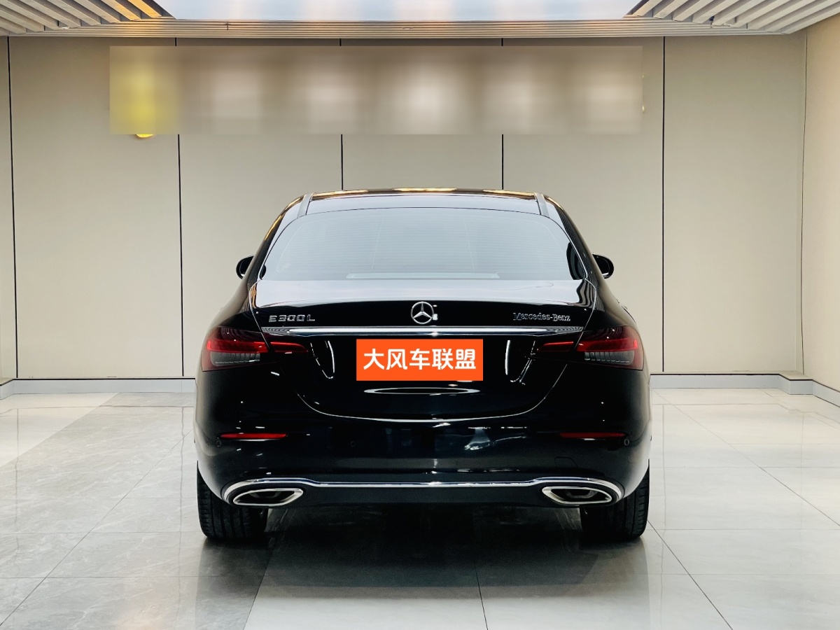 奔馳 奔馳E級(jí)  2021款 改款 E 300 L 時(shí)尚型圖片