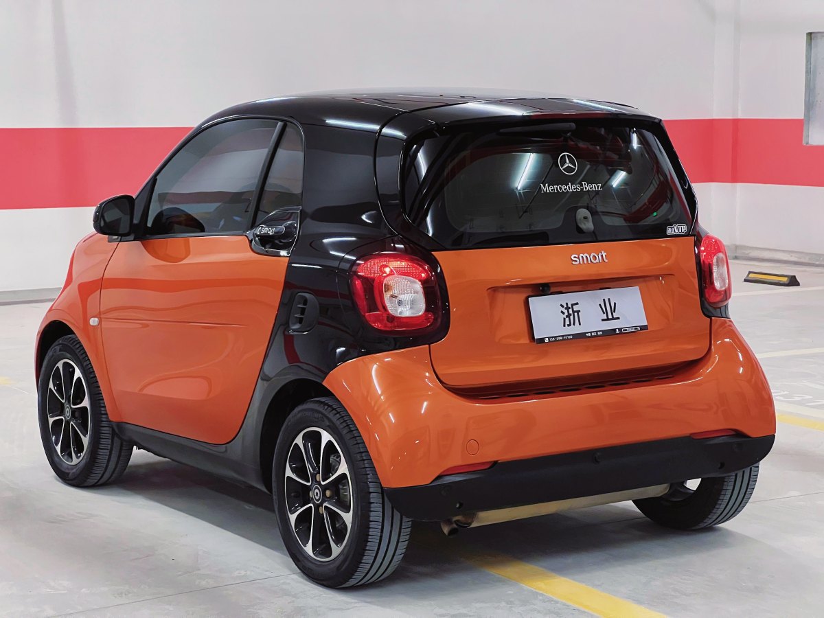 smart fortwo  2011款 1.0 MHD 硬頂激情版圖片