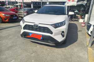 RAV4 豐田 榮放 2.0L CVT兩驅(qū)風(fēng)尚版