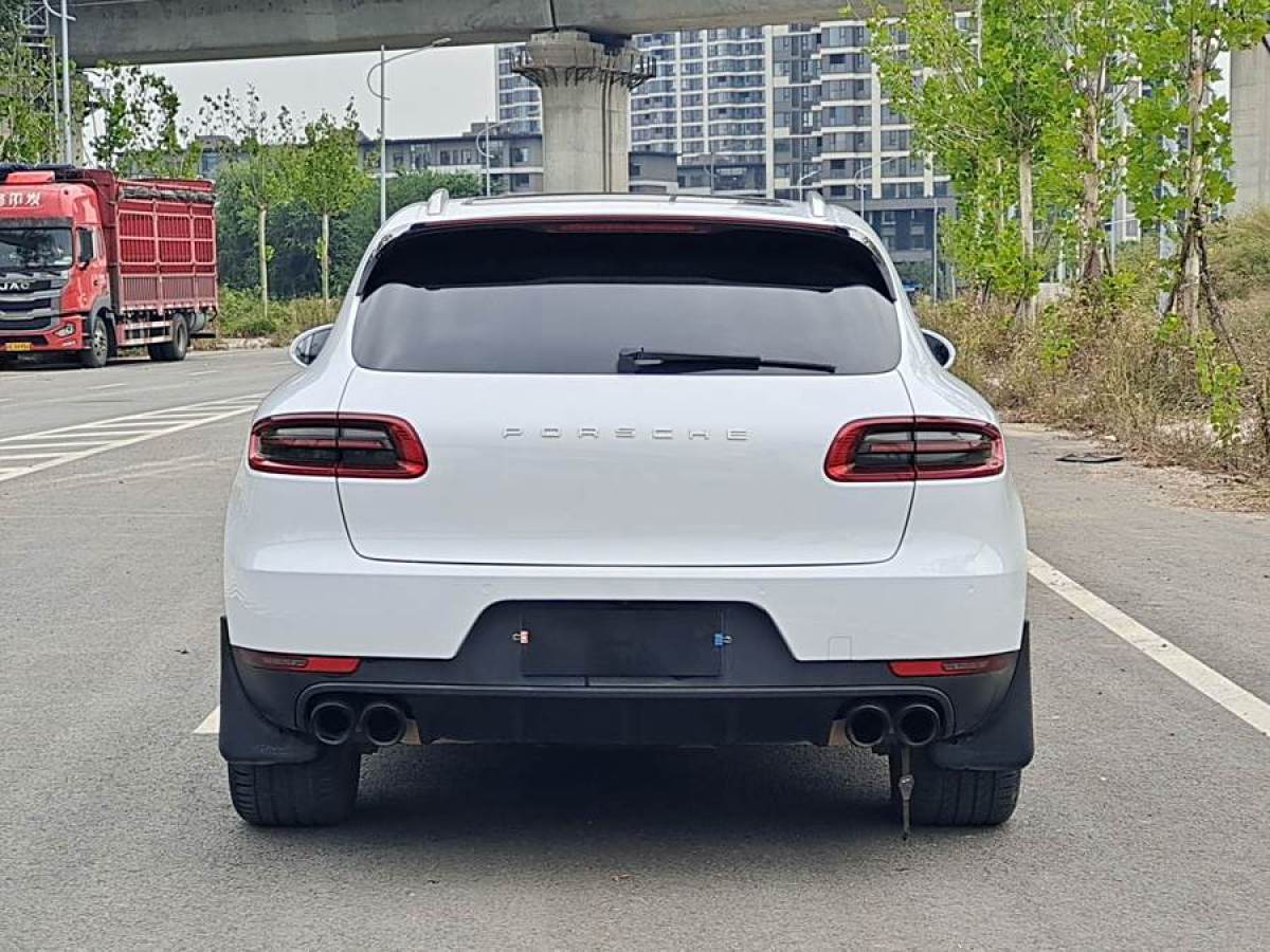 保時(shí)捷 Macan  2014款 Macan 2.0T圖片