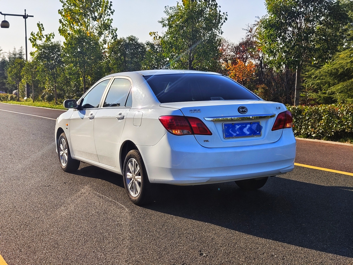 比亚迪 L3  2012款 1.5L 手动舒适型图片