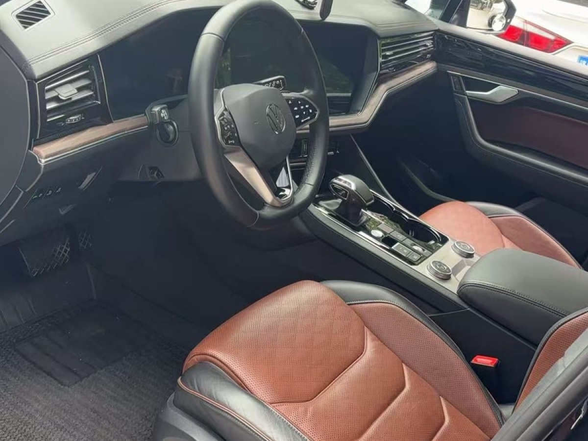 大眾 途銳  2021款 3.0TSI 銳尊版圖片