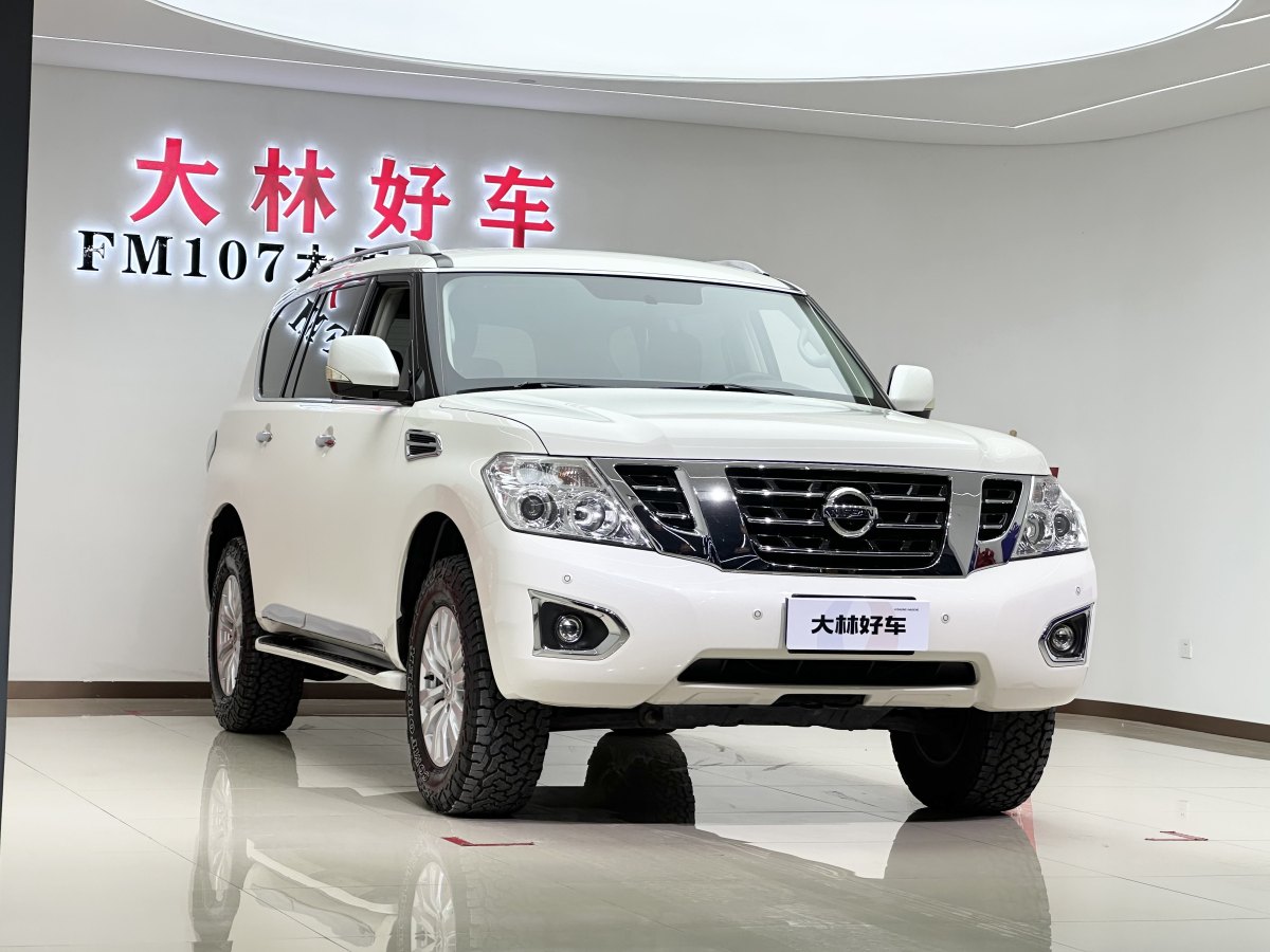 日產(chǎn) 途樂(lè)  2018款 4.0L 鉑金型圖片