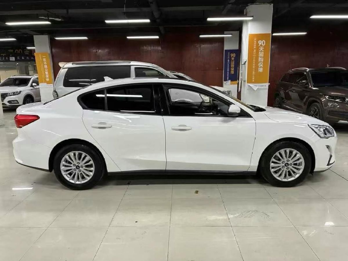 福特 ?？怂? 2019款 三廂 EcoBoost 180 自動ST Line圖片