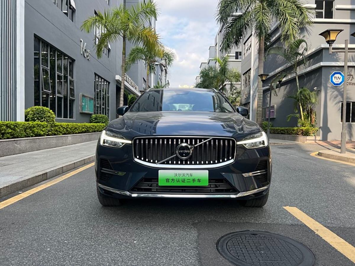 沃爾沃 XC60新能源  2024款 T8 插電混動 長續(xù)航四驅智雅豪華版圖片