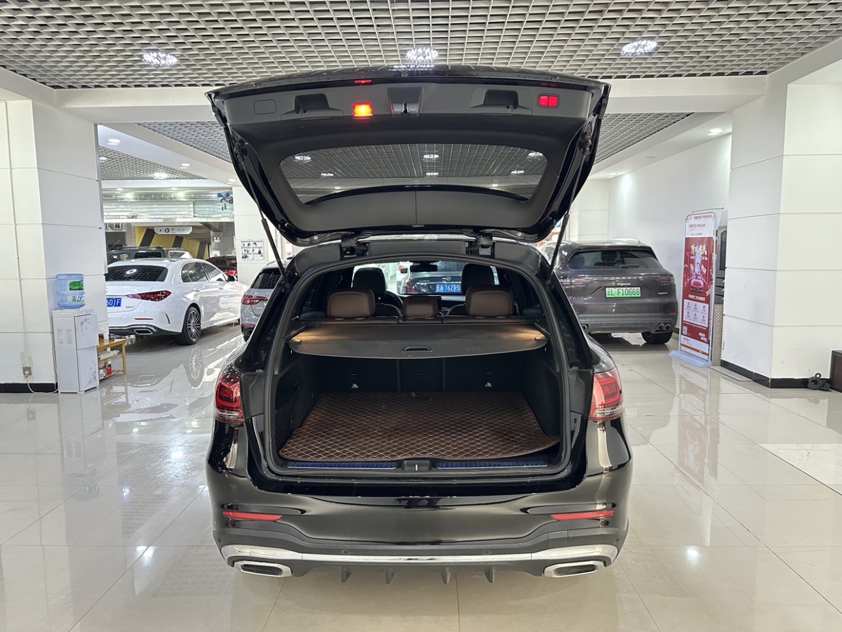 奔馳 奔馳GLC  2022款 改款 GLC 300 L 4MATIC 動感型臻藏版圖片