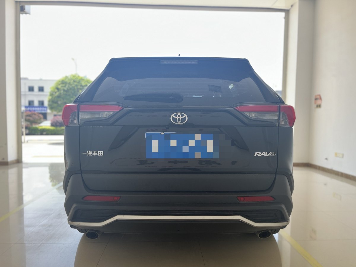 丰田 RAV4  2018款 荣放 2.0L CVT两驱风尚版图片