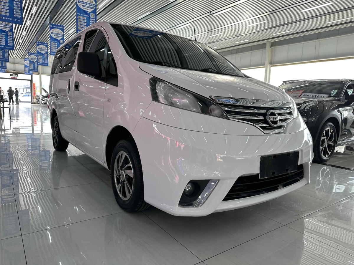 2017年4月日產(chǎn) NV200  2016款 改款 1.6L CVT豪華型