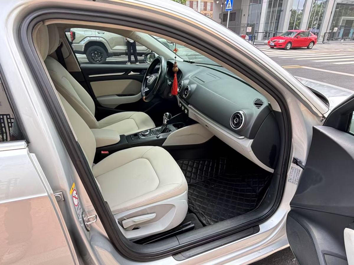 奧迪 奧迪A3  2014款 Sportback 35 TFSI 自動進取型圖片
