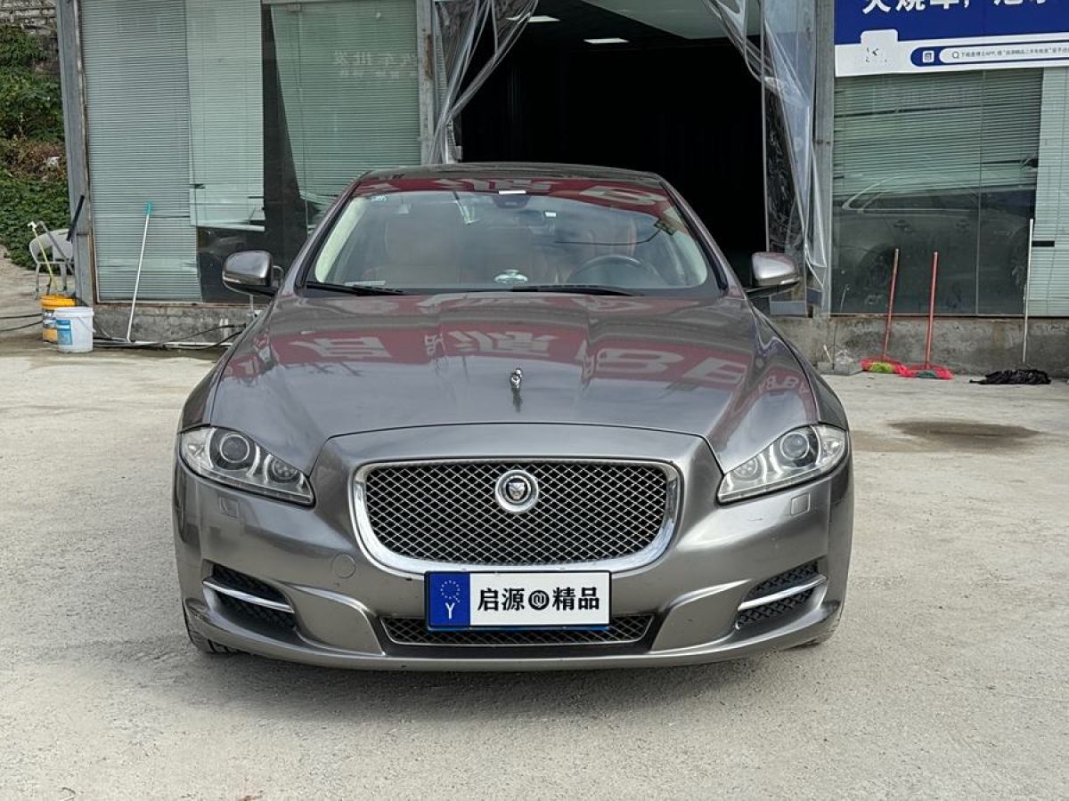 捷豹 XJ  2013款 XJL 3.0 SC 全景商務(wù)版圖片