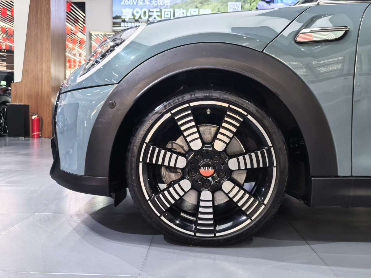 MINI MINI  2023款 2.0T COOPER S 弧光特別版圖片