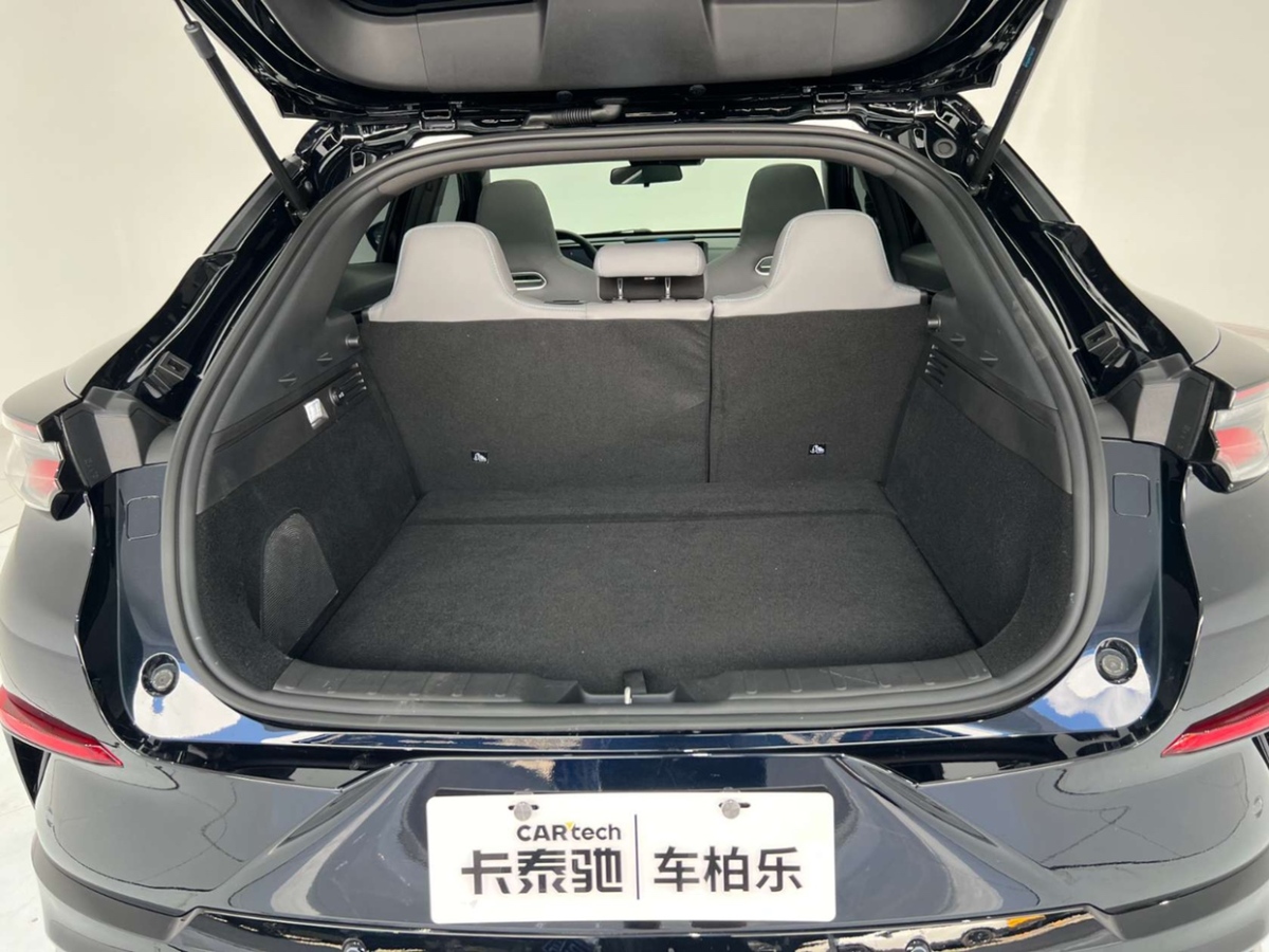 長(zhǎng)安 UNI-T  2023款 1.5T 尊貴型圖片