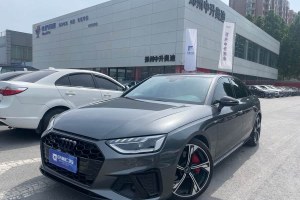 奧迪A4L 奧迪 45 TFSI quattro 臻選動感型