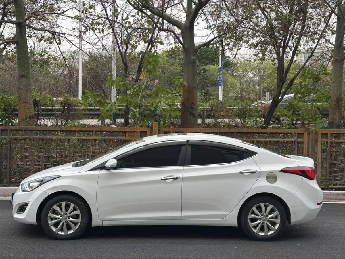 現(xiàn)代 朗動  2016款 1.6L 自動尊貴型圖片