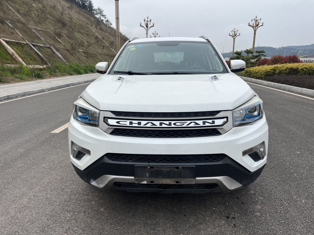 長(zhǎng)安 CS75  2014款 2.0L 手動(dòng)舒適型 國(guó)V圖片