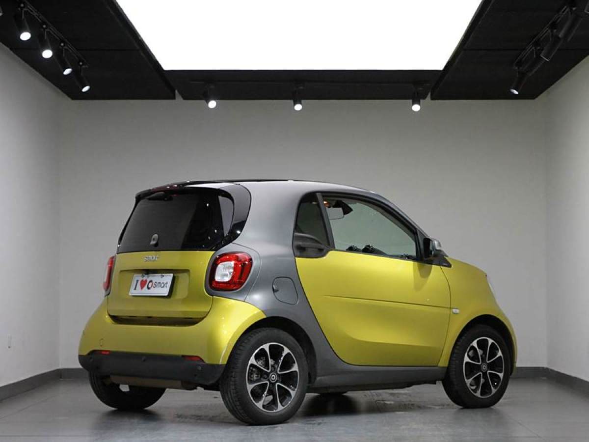 smart fortwo  2015款 1.0L 52千瓦硬頂激情版圖片