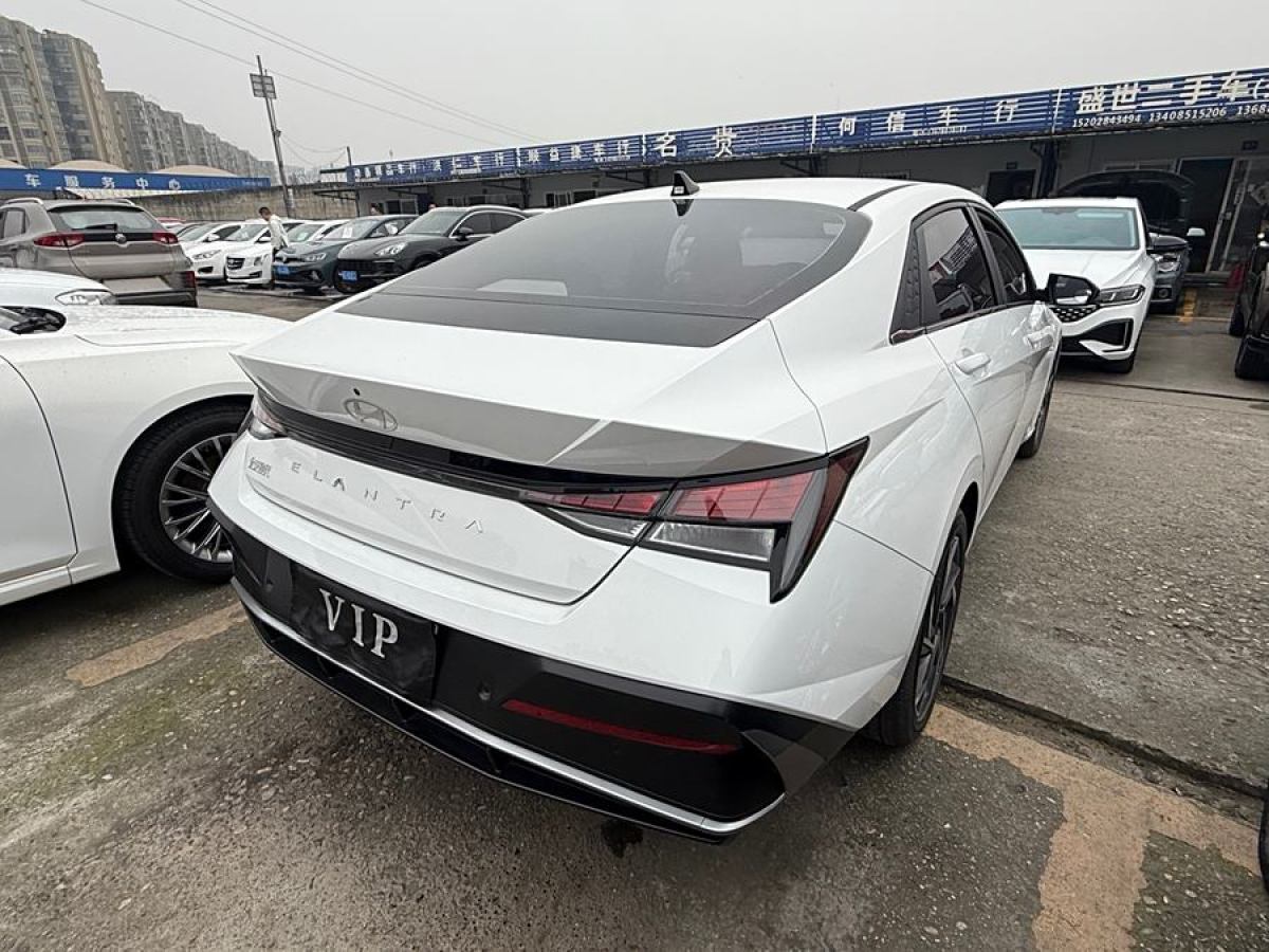 現(xiàn)代 伊蘭特  2023款 1.5L CVT GLX精英版圖片