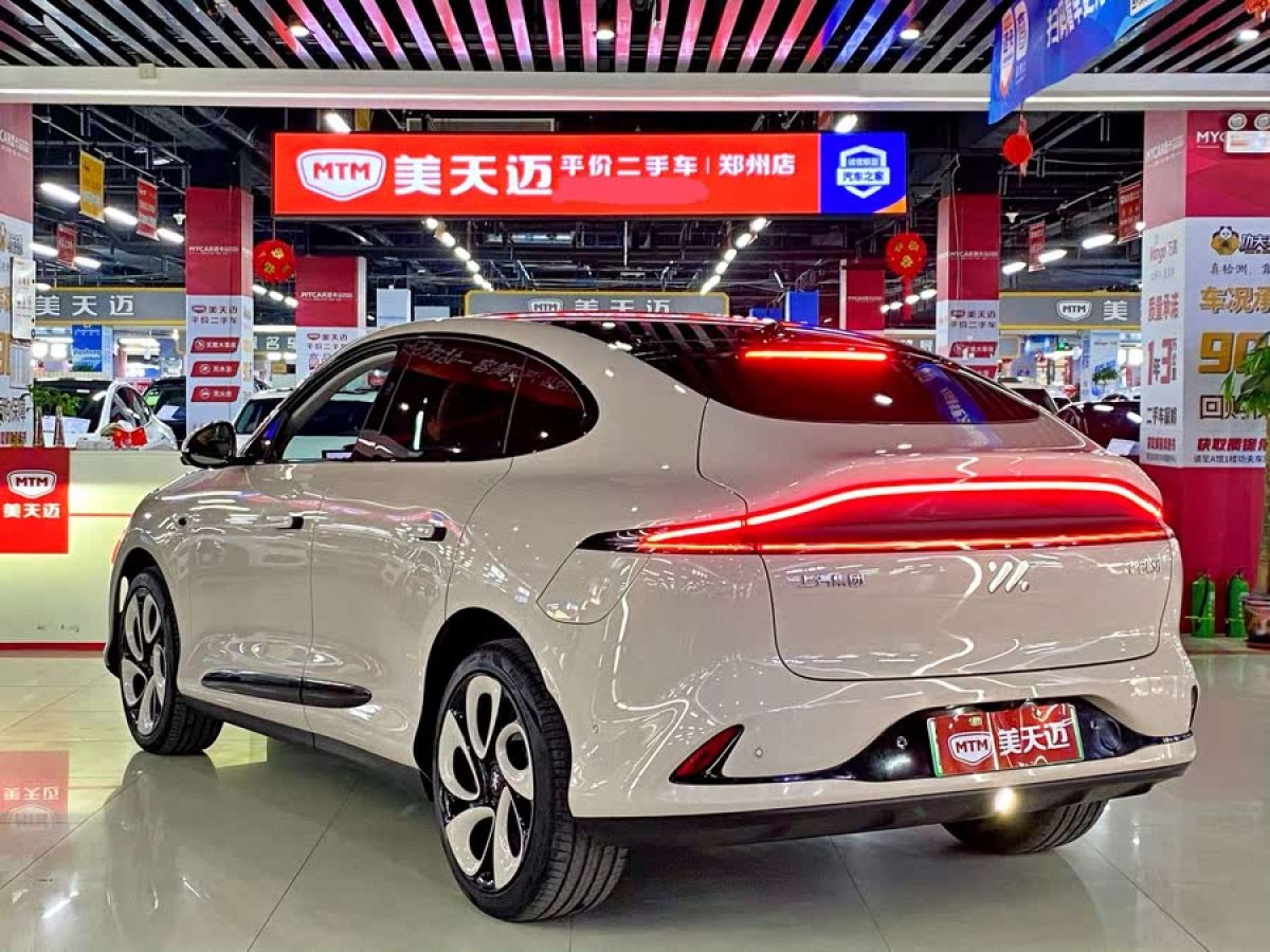 智己 智己LS6  2023款 Max 標(biāo)準(zhǔn)版圖片