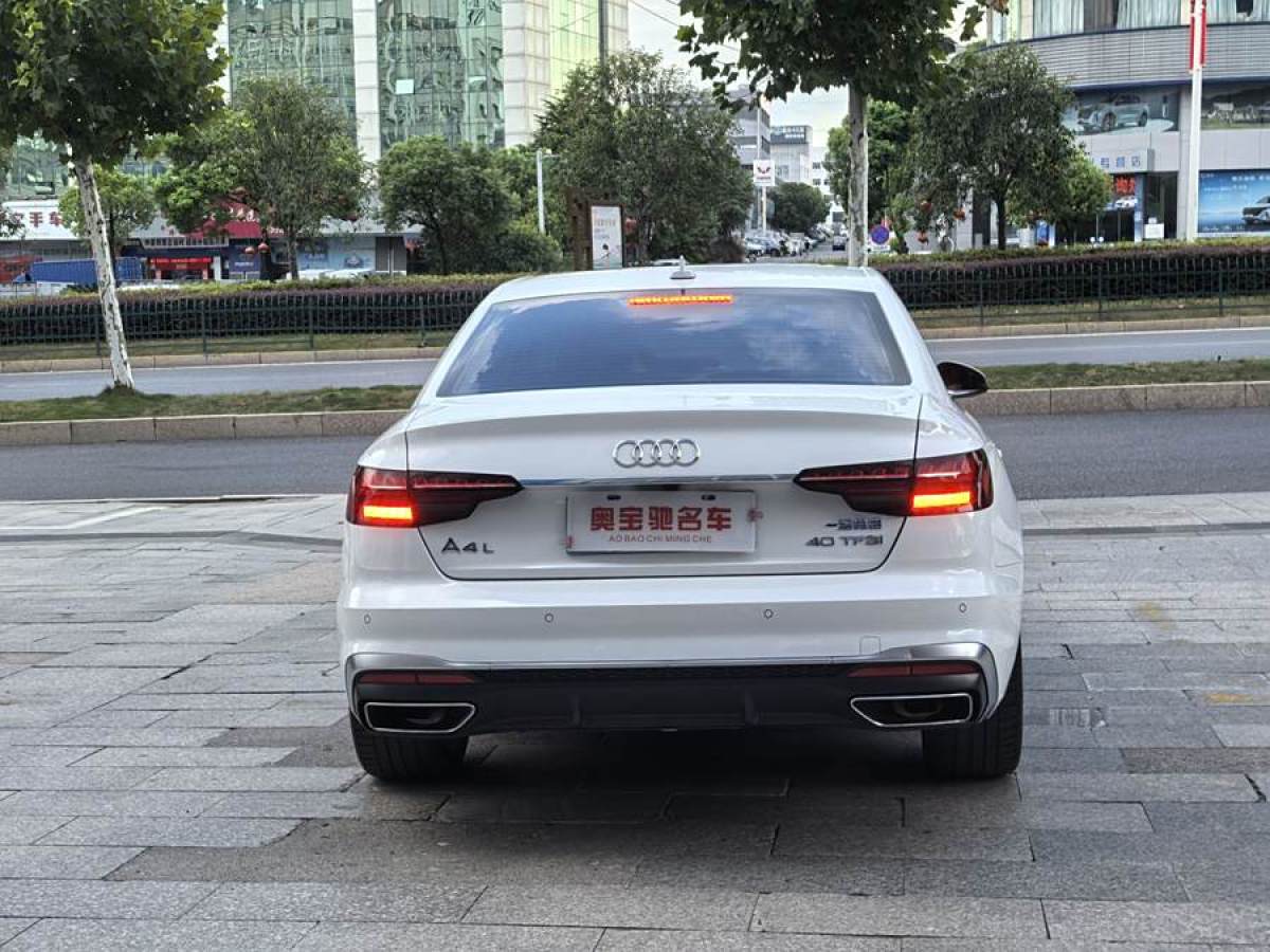 奧迪 奧迪A4L  2022款 40 TFSI 時(shí)尚動感型圖片