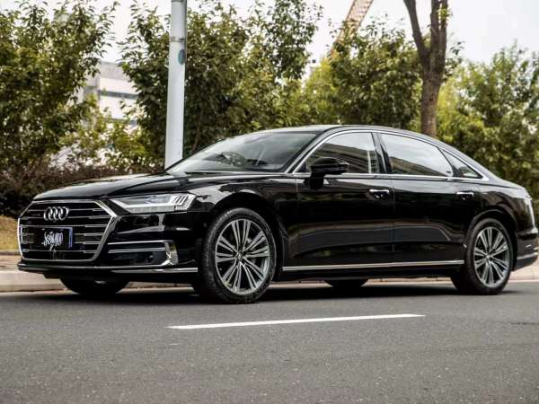 奥迪 奥迪A8  2019款 A8L 55 TFSI quattro 豪华型