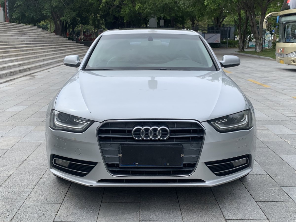 奧迪 奧迪A4L  2013款 35 TFSI 自動標準型圖片