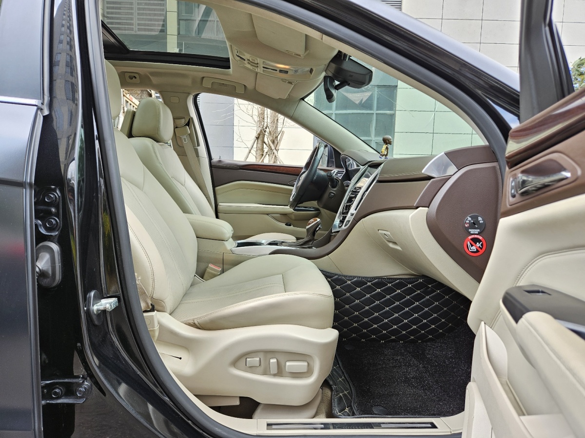 凱迪拉克 SRX  2013款 3.6L 旗艦型圖片