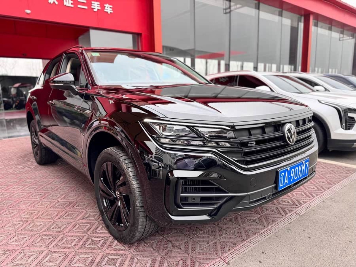 大眾 途銳  2023款 3.0TSI 銳享版 曜黑運(yùn)動套裝圖片