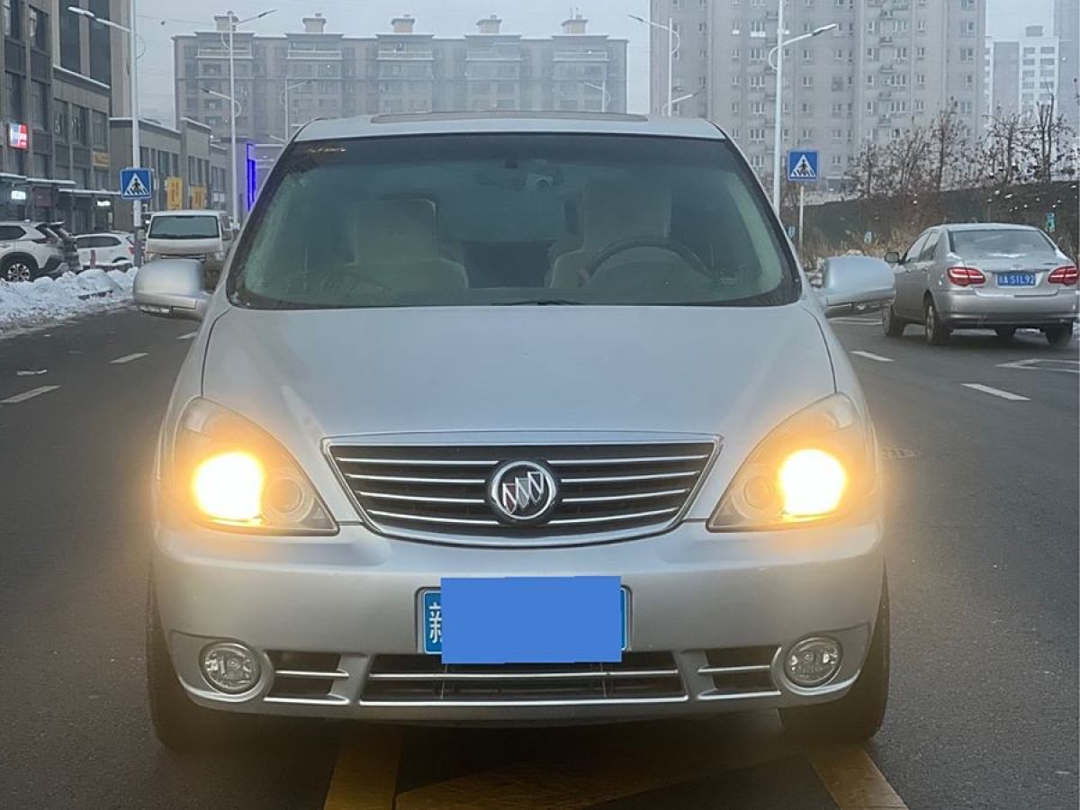 別克 GL8  2008款 陸尊 3.0L XT 導(dǎo)航版圖片