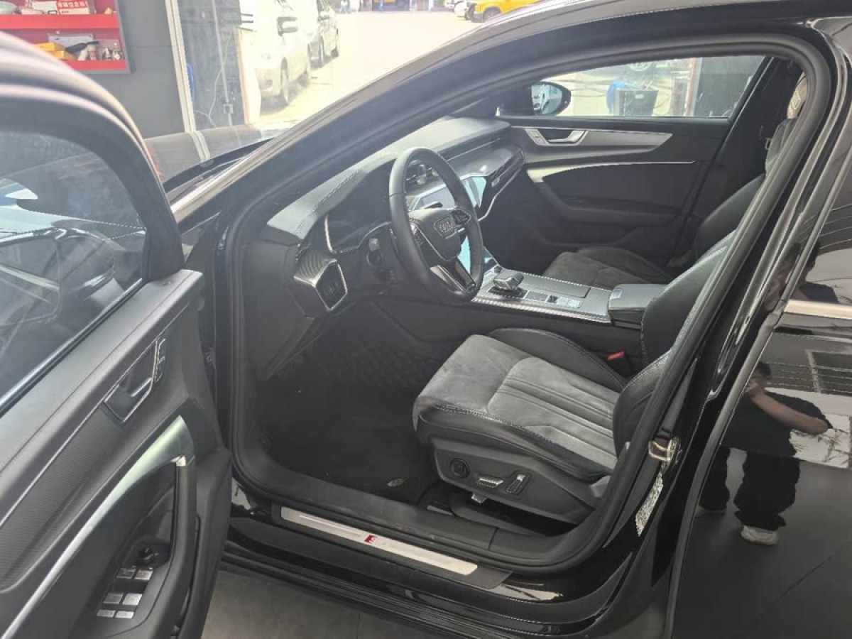奧迪 奧迪A6L  2024款 45 TFSI quattro 臻選動感型圖片