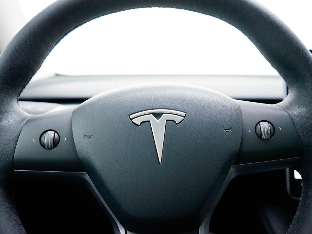 2021年4月特斯拉 Model 3  2021款 改款 標(biāo)準(zhǔn)續(xù)航后驅(qū)升級(jí)版