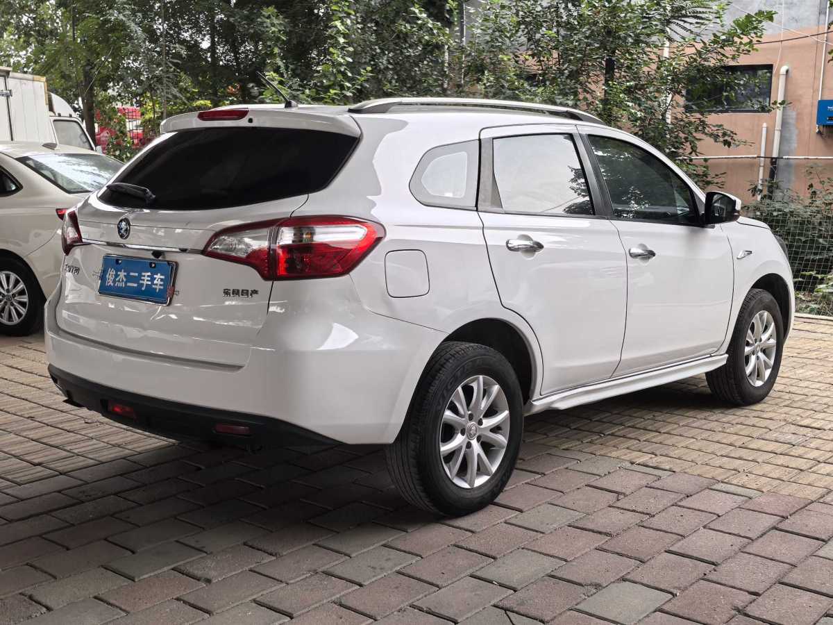 啟辰 T70  2016款 1.6L 手動(dòng)睿行版圖片