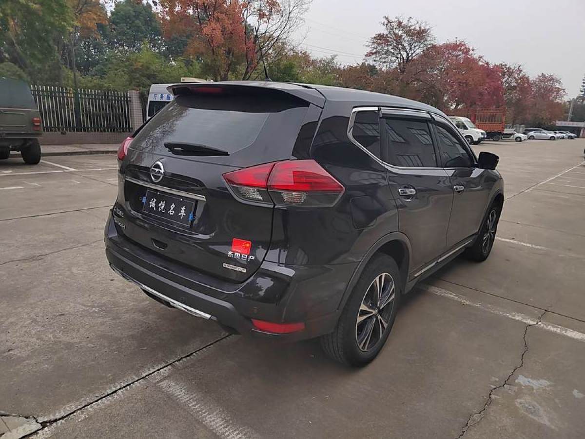 日產(chǎn) 奇駿  2021款 2.5L XL  ITS 3rows CVT 4WD七座豪華領(lǐng)航版圖片