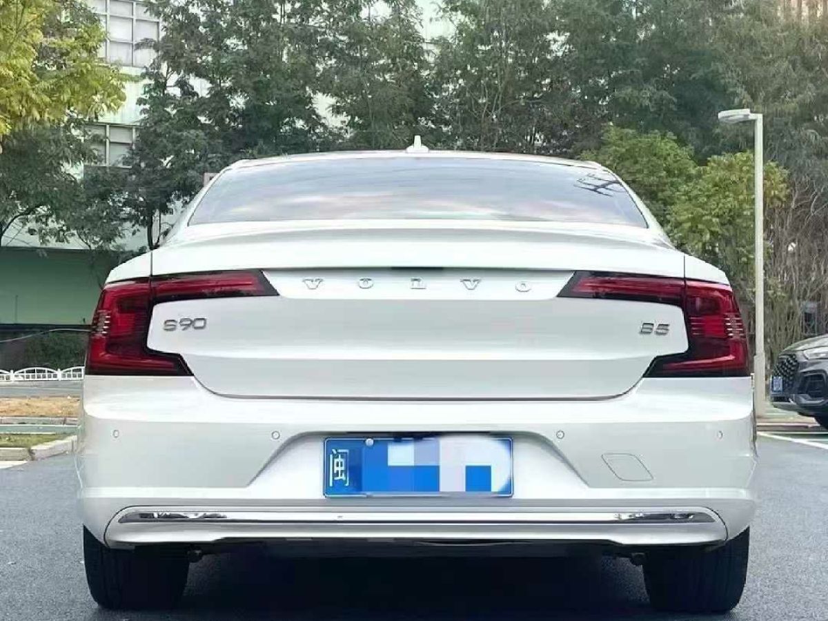 沃爾沃 S90  2021款 B5 智遠(yuǎn)豪華版圖片