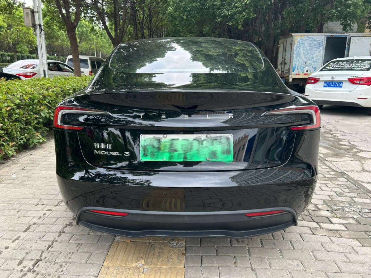 特斯拉 Model 3  2023款 后輪驅(qū)動版圖片