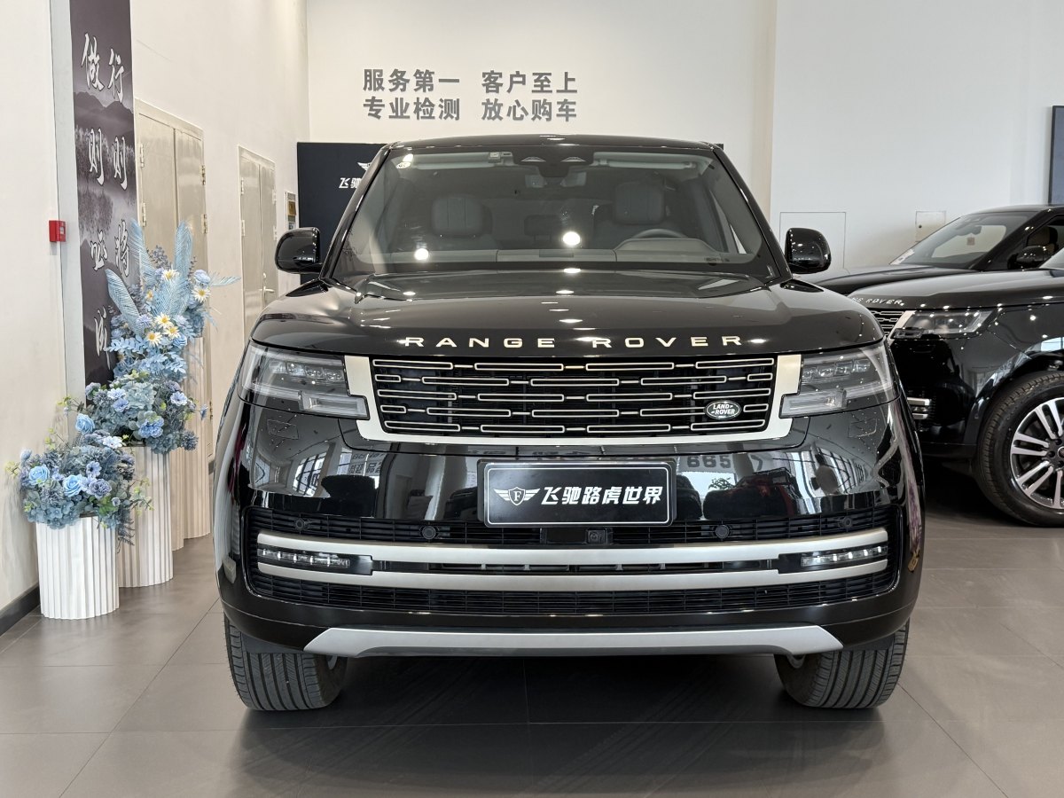 2022年8月路虎 攬勝  2023款 3.0 L6 360PS 盛世版