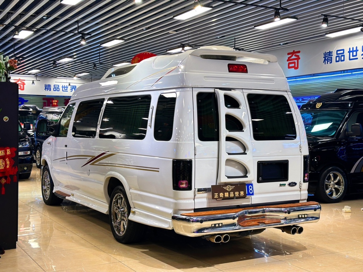 福特 E350  2011款 5.4L 鉑金限量版圖片