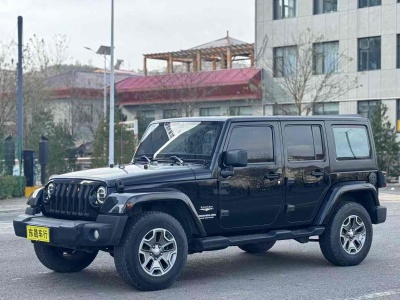 2014年9月 Jeep 牧馬人(進(jìn)口) 3.6L Sahara 四門版圖片