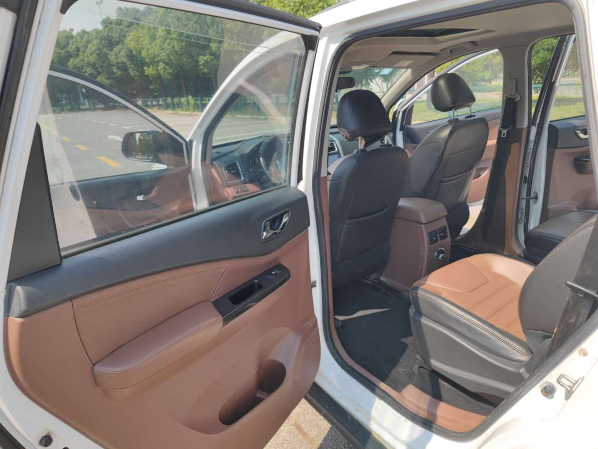 東風風行 風行SX6  2016款 1.6L CVT精英型圖片