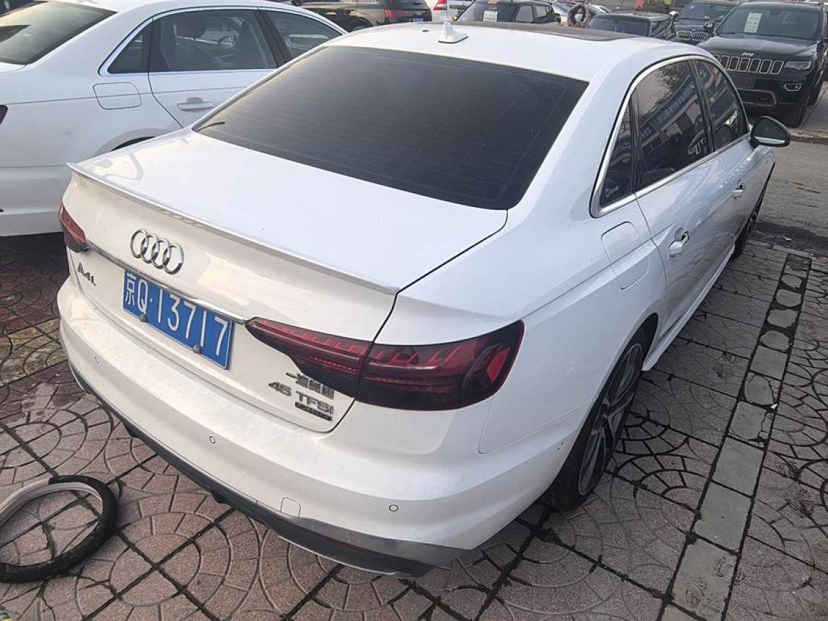 奧迪 奧迪A4L  2020款 45 TFSI quattro 臻選動(dòng)感型圖片