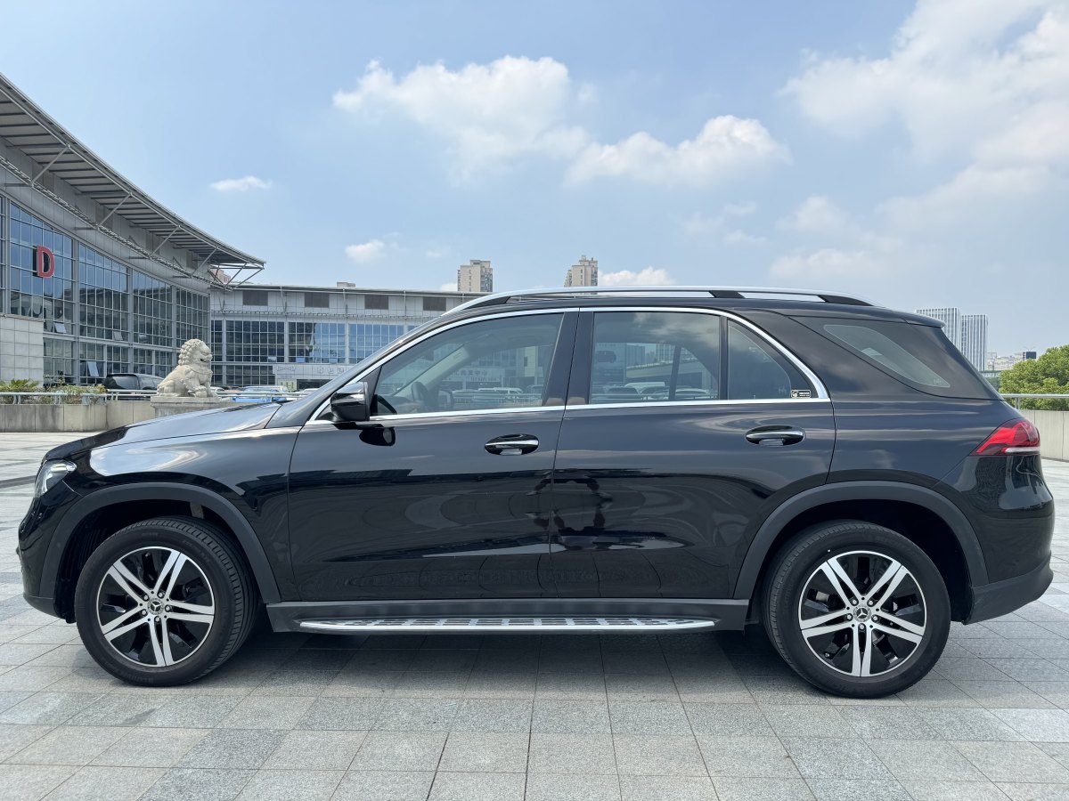 奔驰 奔驰GLE  2020款 改款 GLE 350 4MATIC 动感型图片