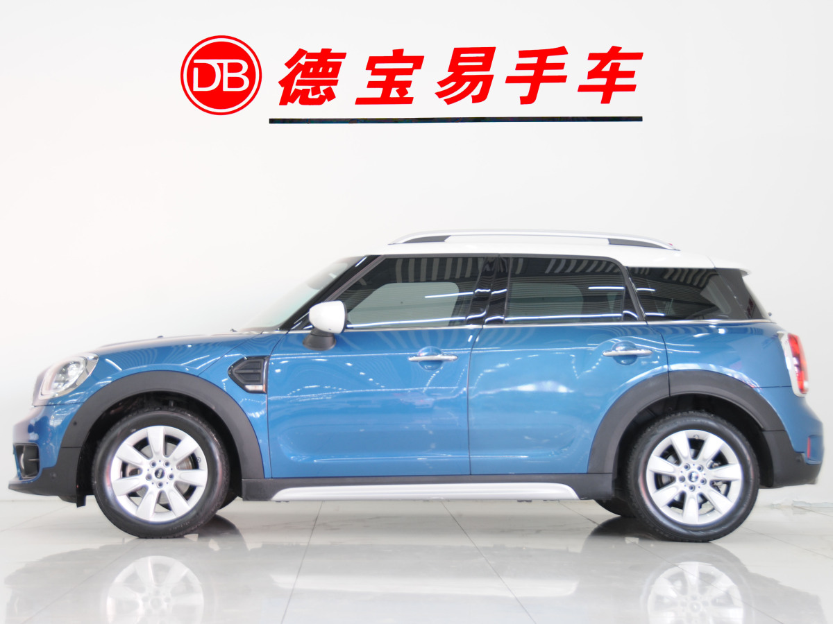 MINI COUNTRYMAN  2019款 1.5T COOPER 經(jīng)典派周末旅行版圖片