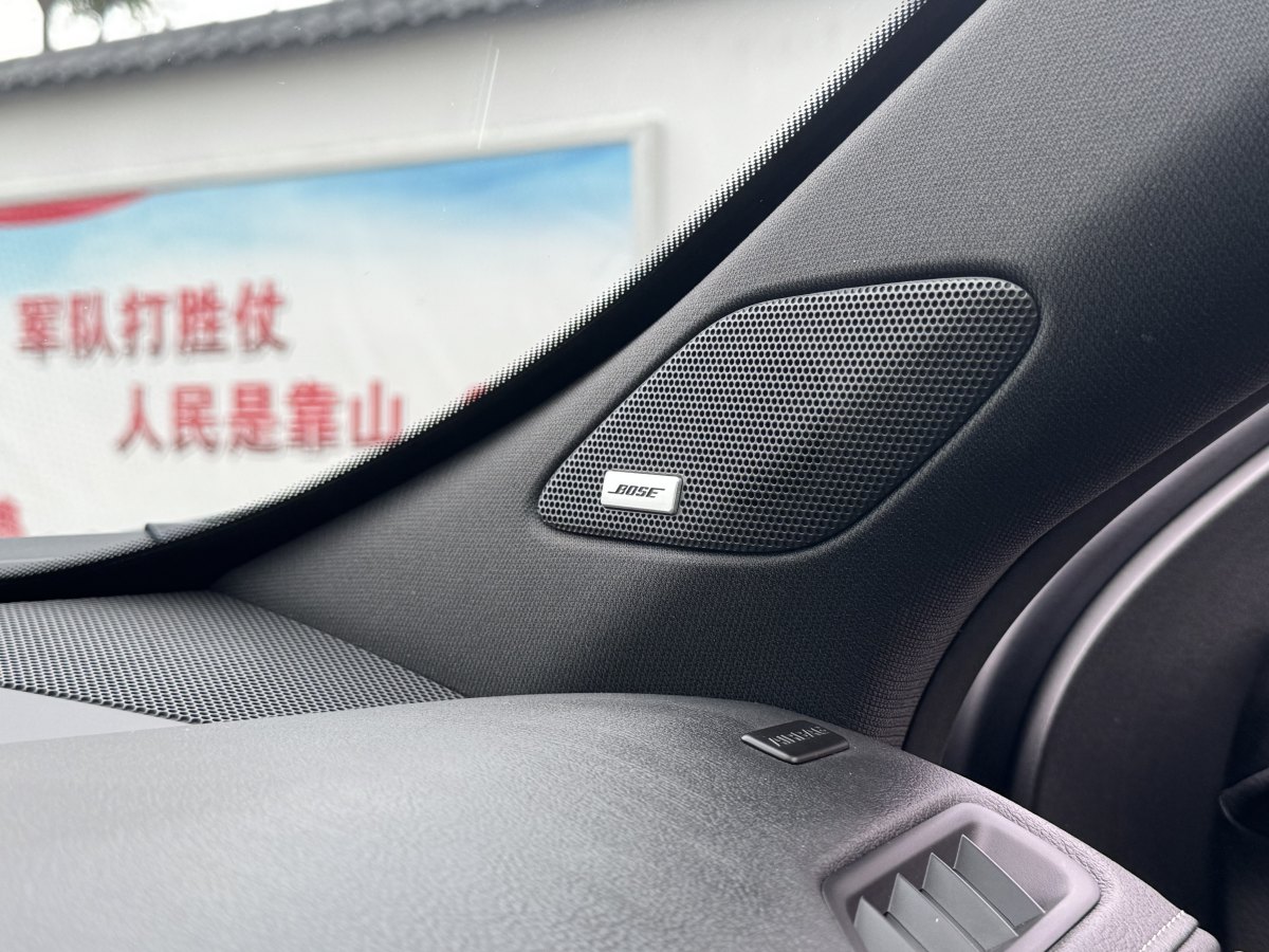 2019年10月凱迪拉克 XT4  2020款 改款 28T 兩驅(qū)領(lǐng)先型