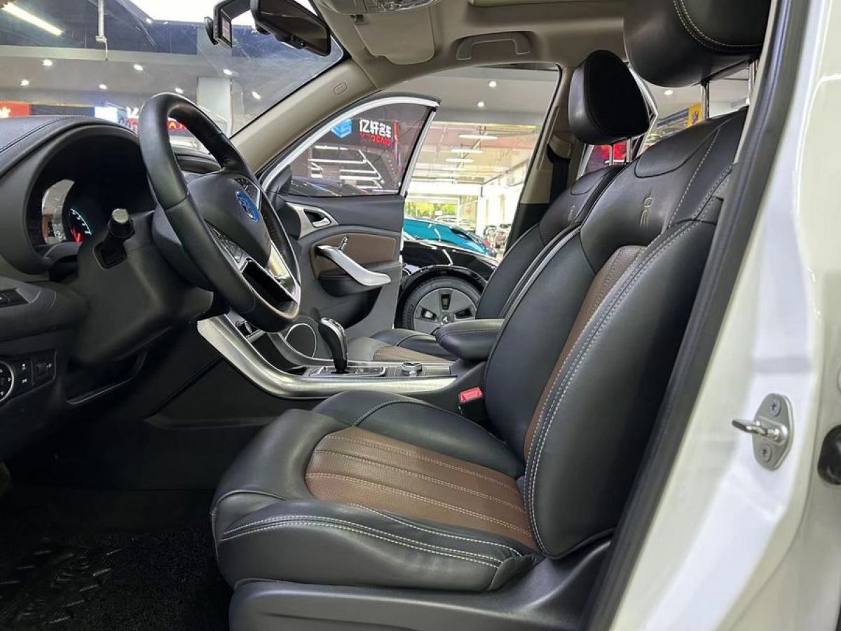 2017年9月比亚迪 宋新能源  2017款 宋EV300 尊贵型