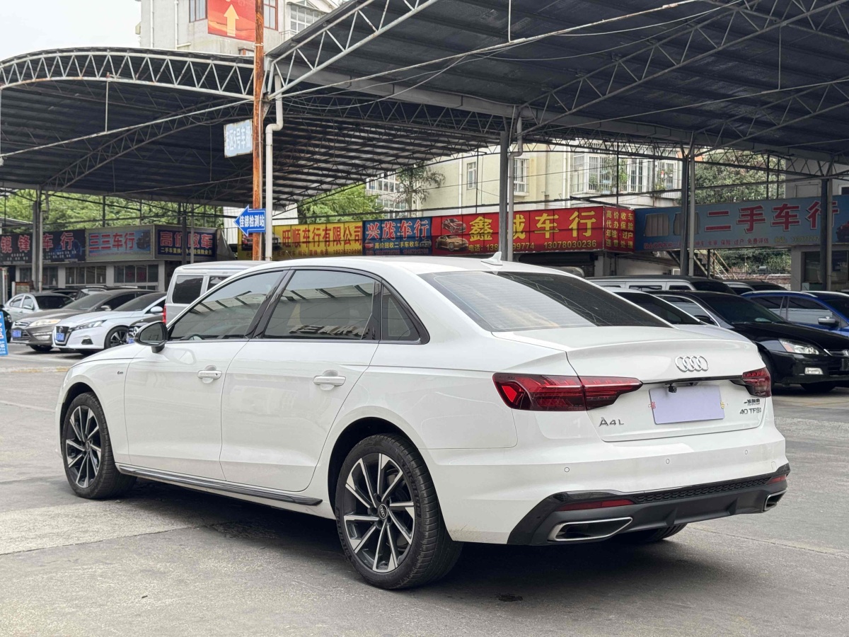 奧迪 奧迪A4L  2023款 40 TFSI 豪華動(dòng)感型圖片