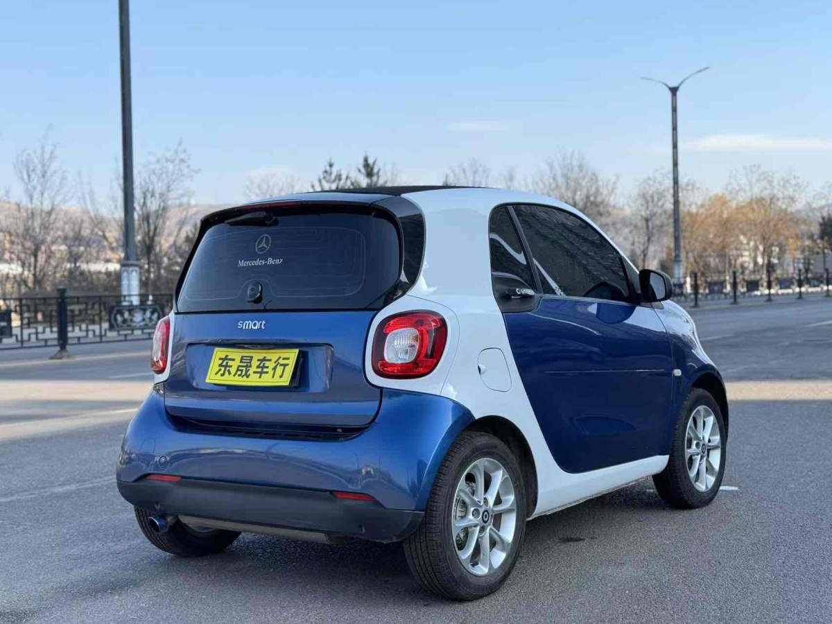 smart fortwo  2015款 1.0L 52千瓦硬頂靈動(dòng)版圖片