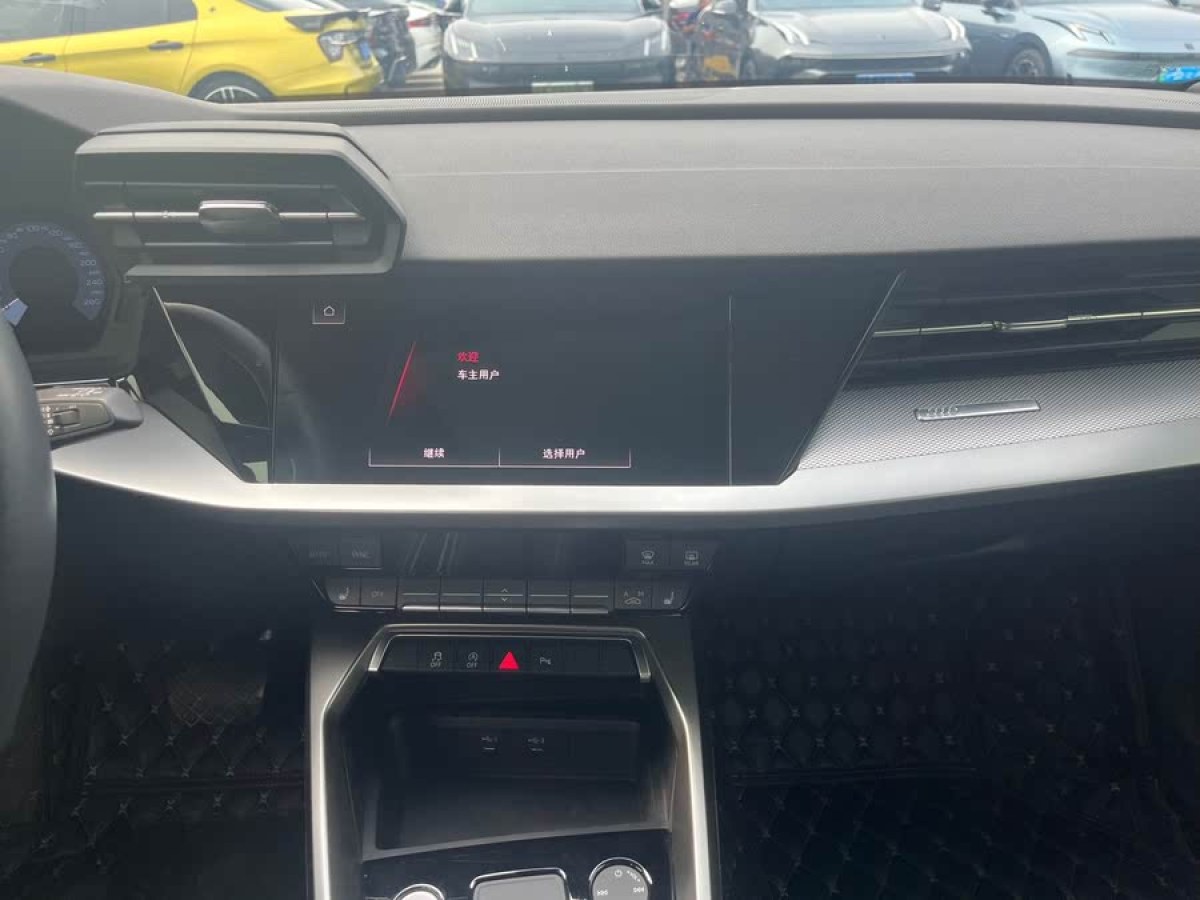 奧迪 奧迪A3  2023款 改款 Sportback 35 TFSI 時(shí)尚運(yùn)動(dòng)型圖片